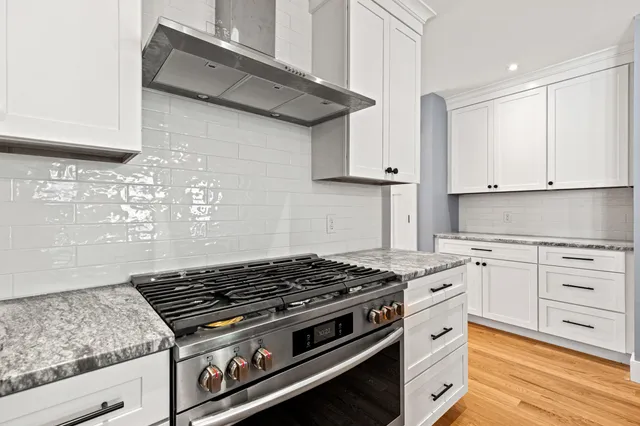 $1,169,000 | 26 County Crossing, Brunswick, ME 04011