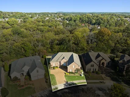 a view of a small yard