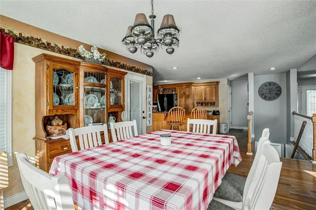 $525,000 | 601 Hickory Hills Drive, Pleasant Hill, MO 64080