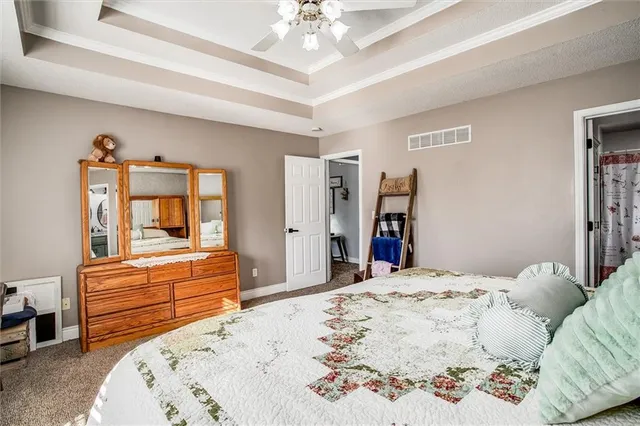 $525,000 | 601 Hickory Hills Drive, Pleasant Hill, MO 64080