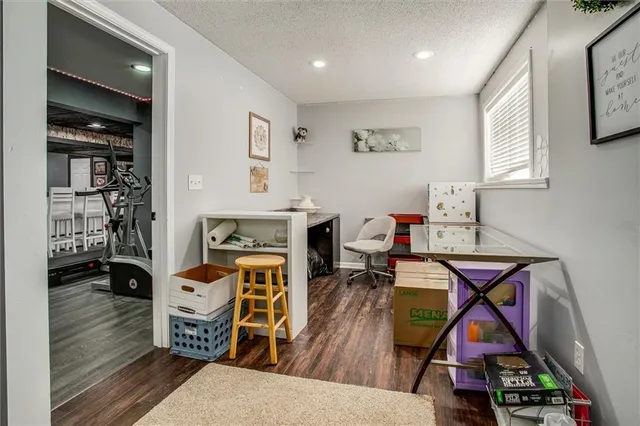 $525,000 | 601 Hickory Hills Drive, Pleasant Hill, MO 64080