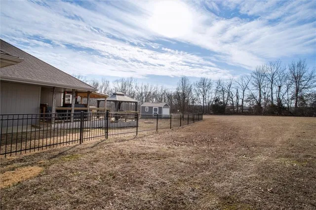 $525,000 | 601 Hickory Hills Drive, Pleasant Hill, MO 64080