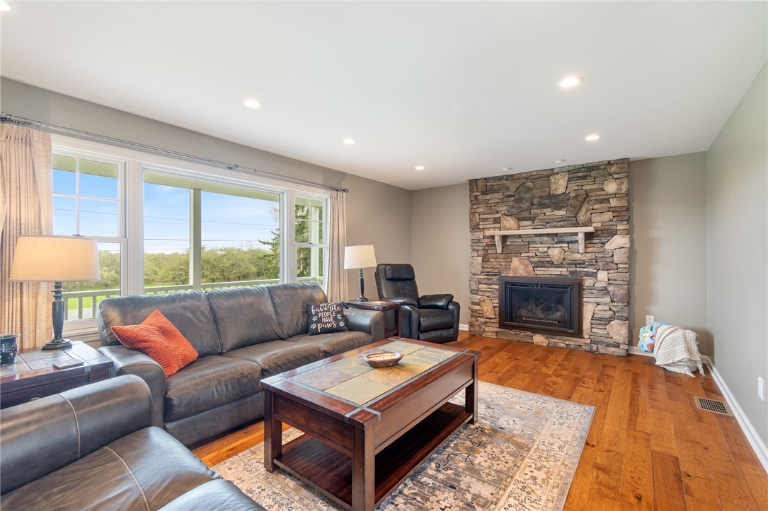 1304 Lake Road Ontario, NY 14519 - Photo 13 of 49