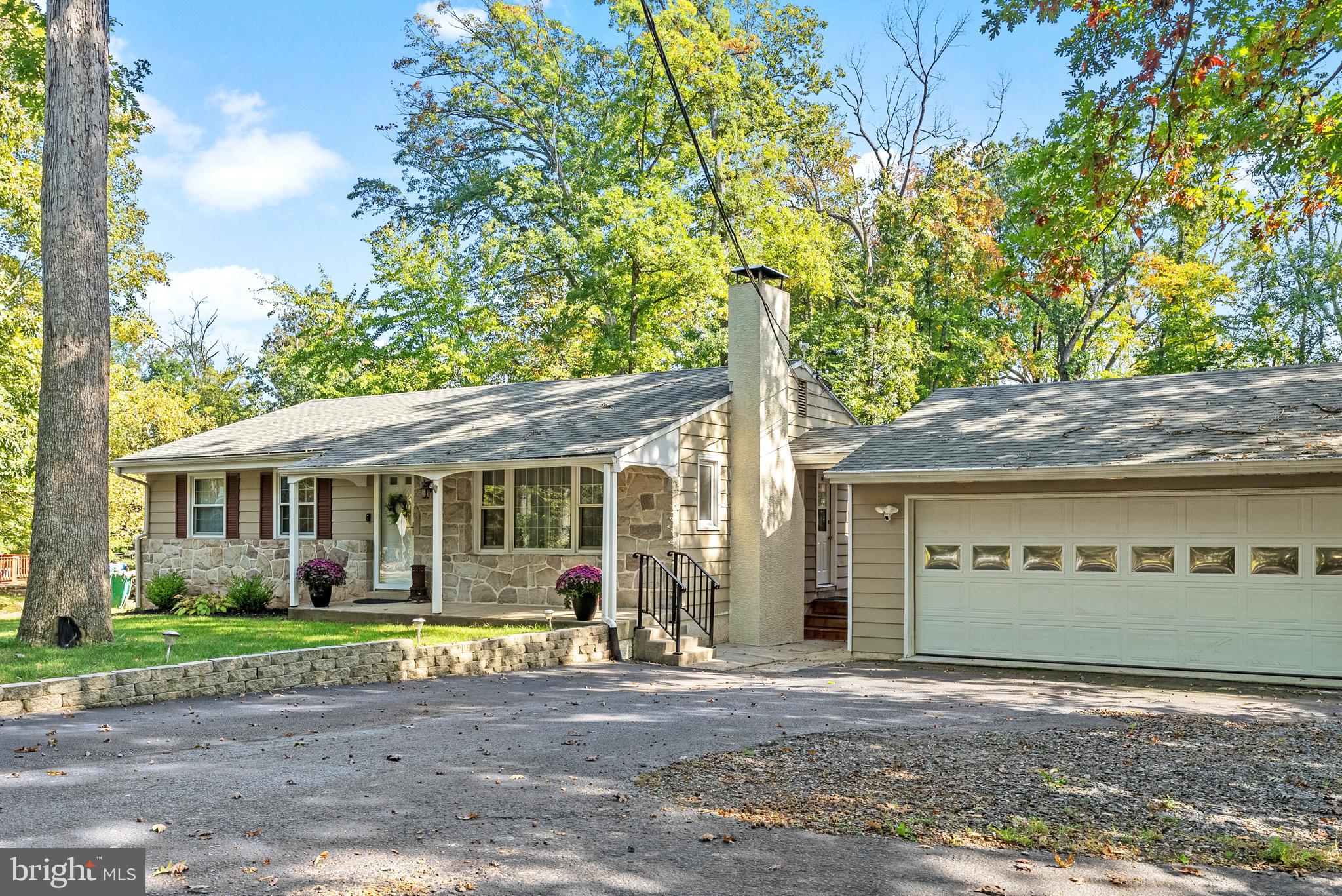 1922 Kepler Road Pottstown, PA 19464 - Photo 2 of 39