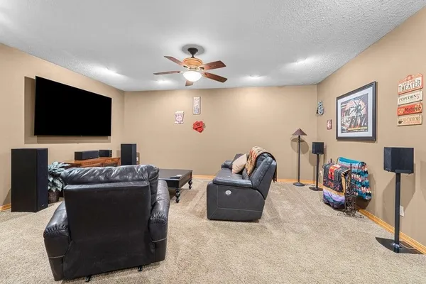 $915,000 | 639 Palmer Lane, Chewelah, WA 99109