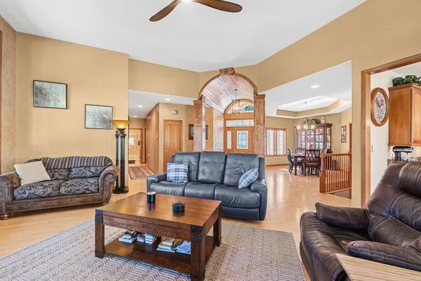$915,000 | 639 Palmer Lane, Chewelah, WA 99109