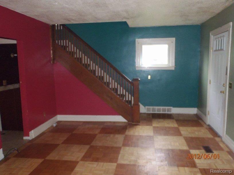 30 Forest Street River Rouge, MI 48218 - Photo 8 of 12 P6010199.JPG