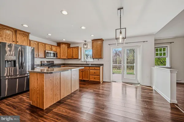 $575,000 | 820 Edna Jane Lane, West Grove, PA 19390