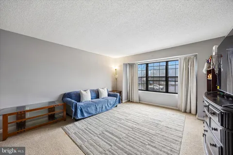 $280,000 | 9 Alburtus Court, Lawrenceville, NJ 08648