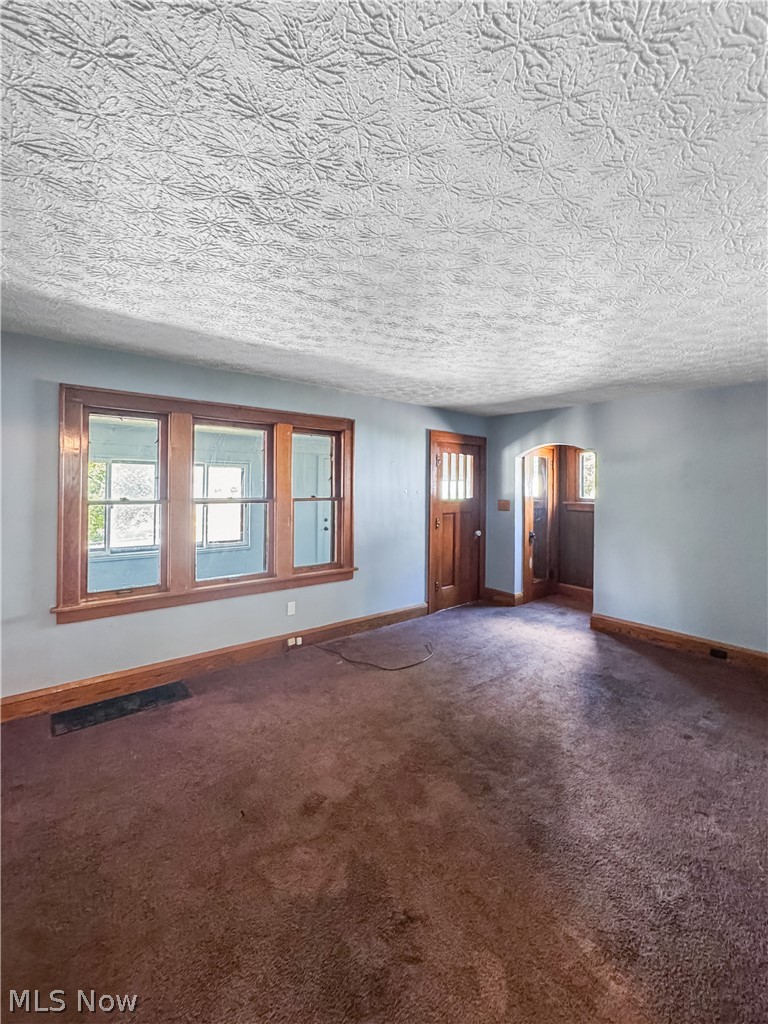 2041 13th Street Southwest Akron, OH 44314 - Photo 7 of 20