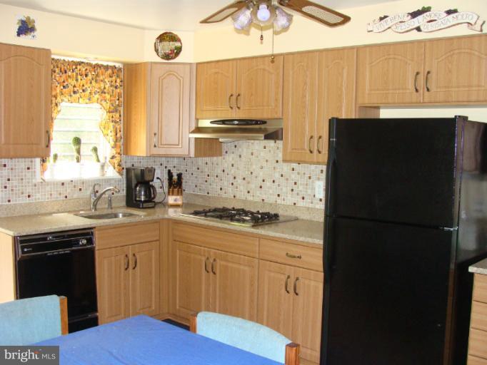 32 Millstone Road Randallstown, MD 21133 - Photo 2 of 26 Kitchen