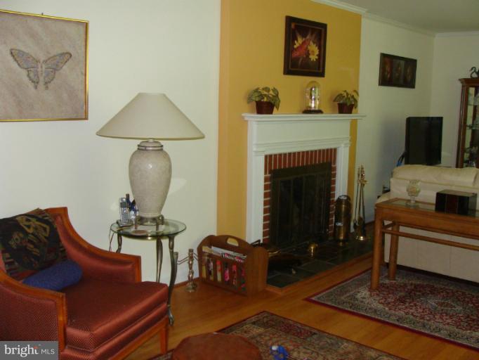 32 Millstone Road Randallstown, MD 21133 - Photo 4 of 26 Living Room