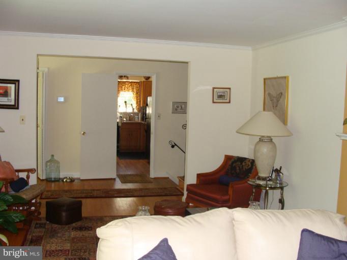 32 Millstone Road Randallstown, MD 21133 - Photo 9 of 26 Living Room