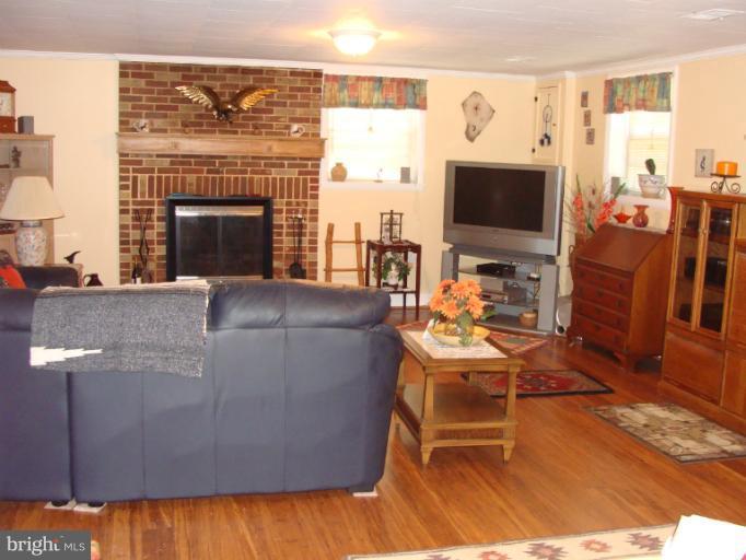 32 Millstone Road Randallstown, MD 21133 - Photo 10 of 26 Family Room