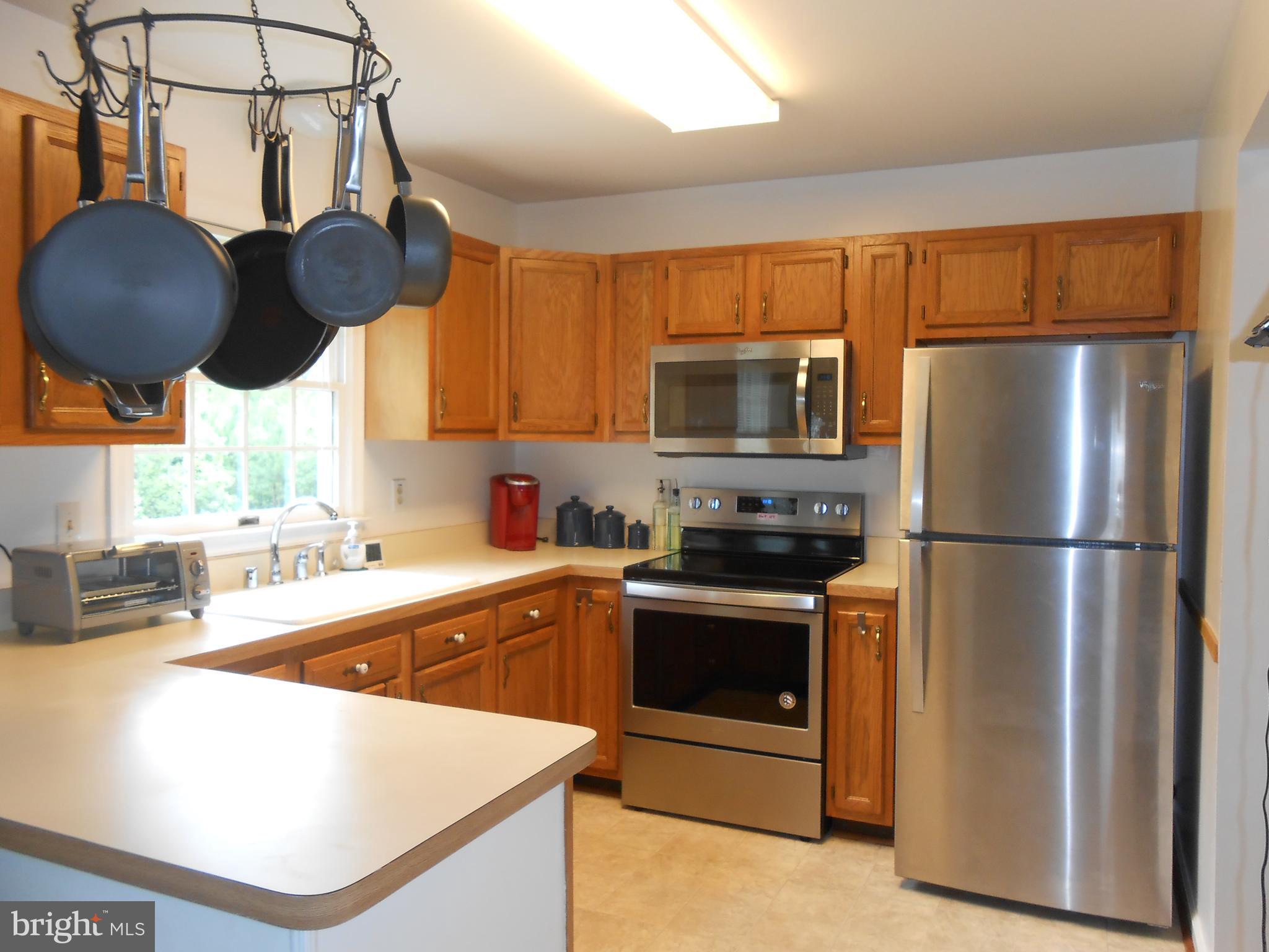 5334 Dickerson Road Partlow, VA 22534 - Photo 12 of 41 Kitchen - Updated Stainless Steel Appliances