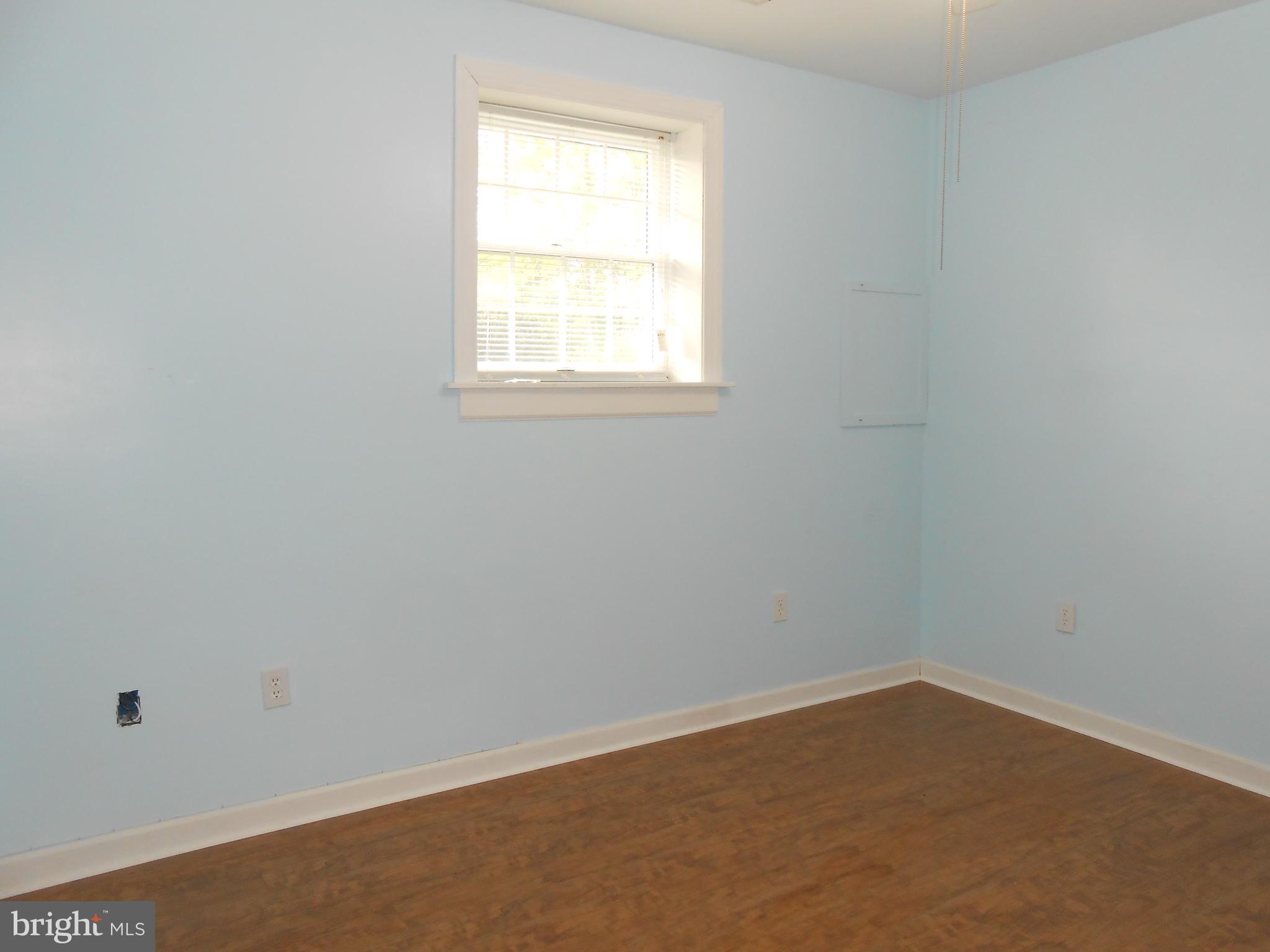 5334 Dickerson Road Partlow, VA 22534 - Photo 31 of 41 Bedroom #3 - Double Closet - Ceiling Fan/Light