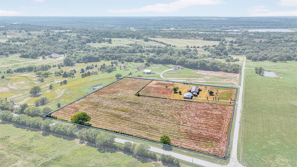 12085 Keys Road Marietta, OK 73448 - Photo 19 of 40 a view of a city