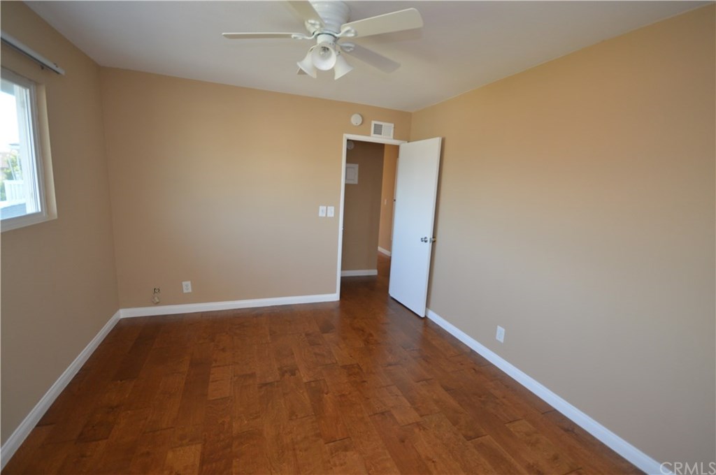 121 Lisa Lane Costa Mesa, CA 92627 - Photo 15 of 28