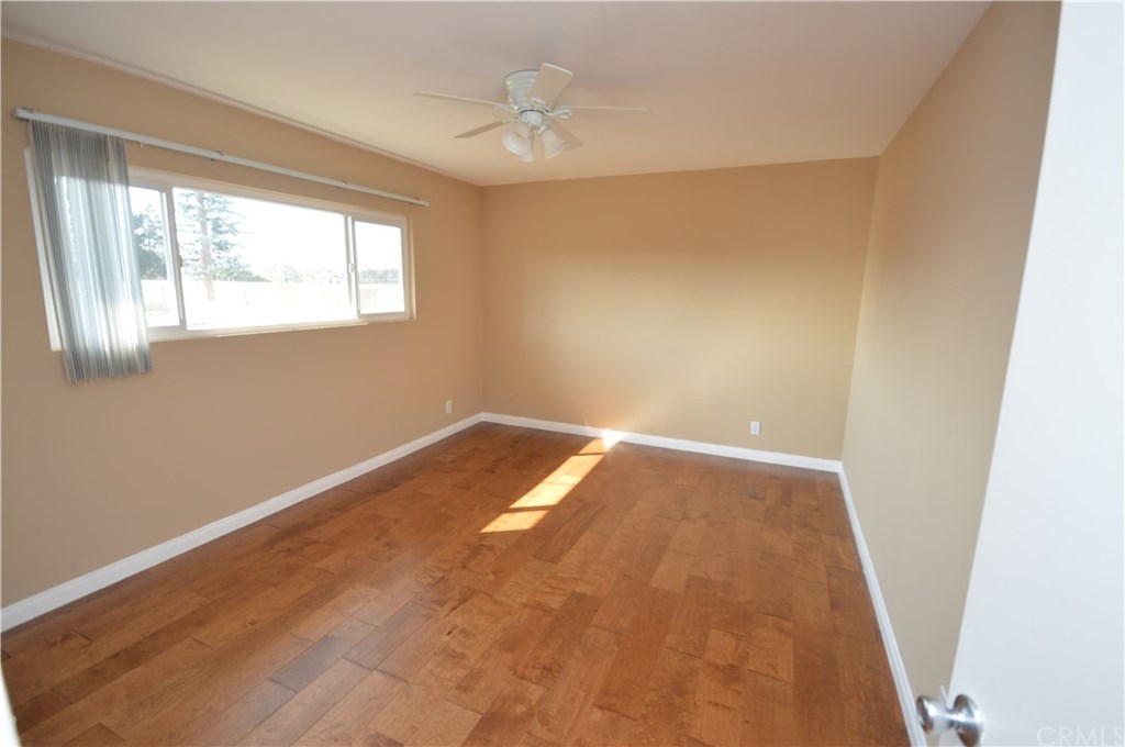 121 Lisa Lane Costa Mesa, CA 92627 - Photo 17 of 28