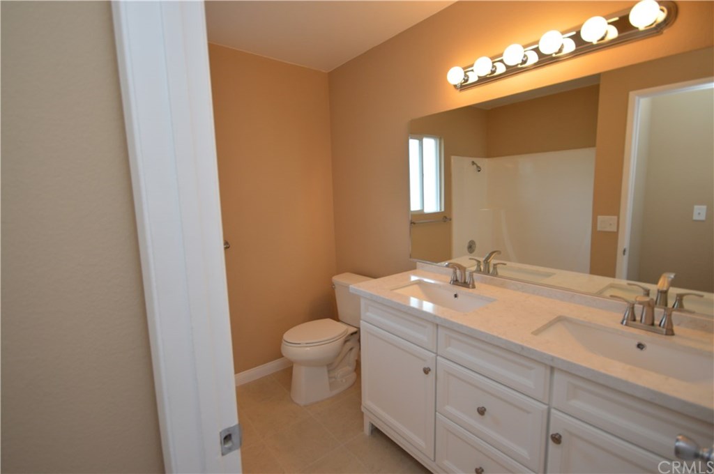 121 Lisa Lane Costa Mesa, CA 92627 - Photo 18 of 28