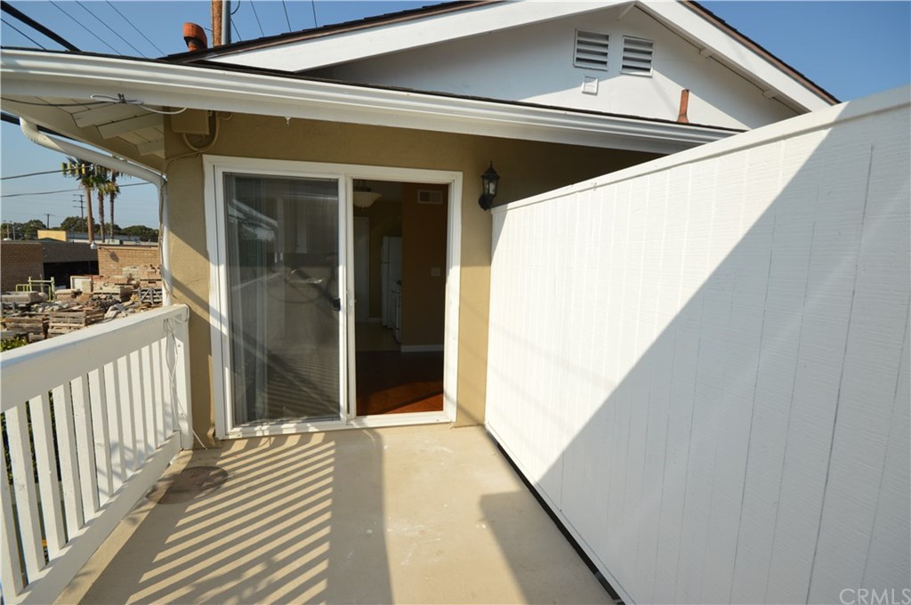 121 Lisa Lane Costa Mesa, CA 92627 - Photo 25 of 28