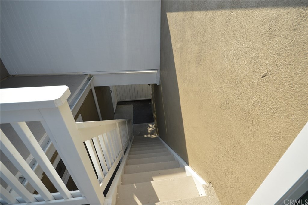 121 Lisa Lane Costa Mesa, CA 92627 - Photo 26 of 28