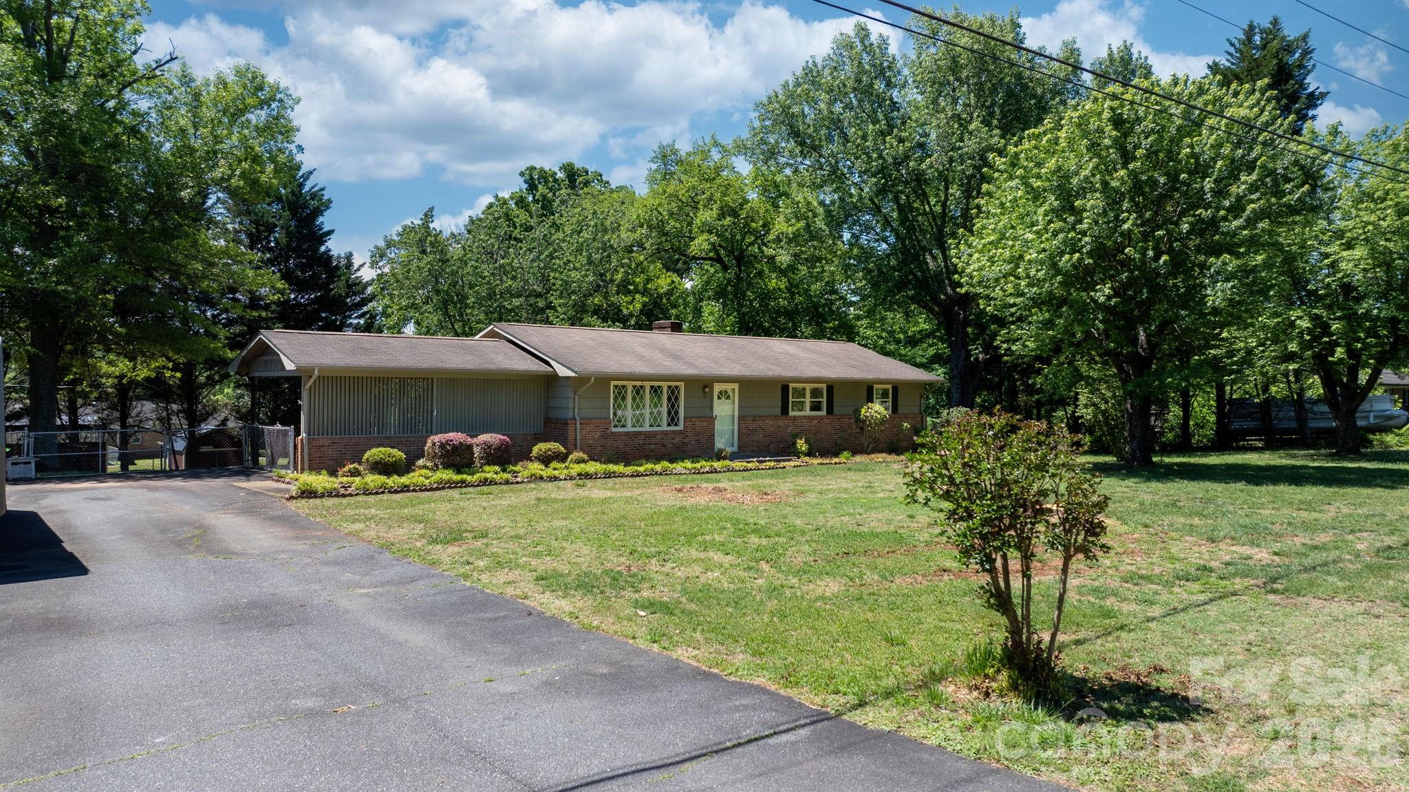 1328 Amherst Road Morganton, NC 28655 - Photo 24 of 39