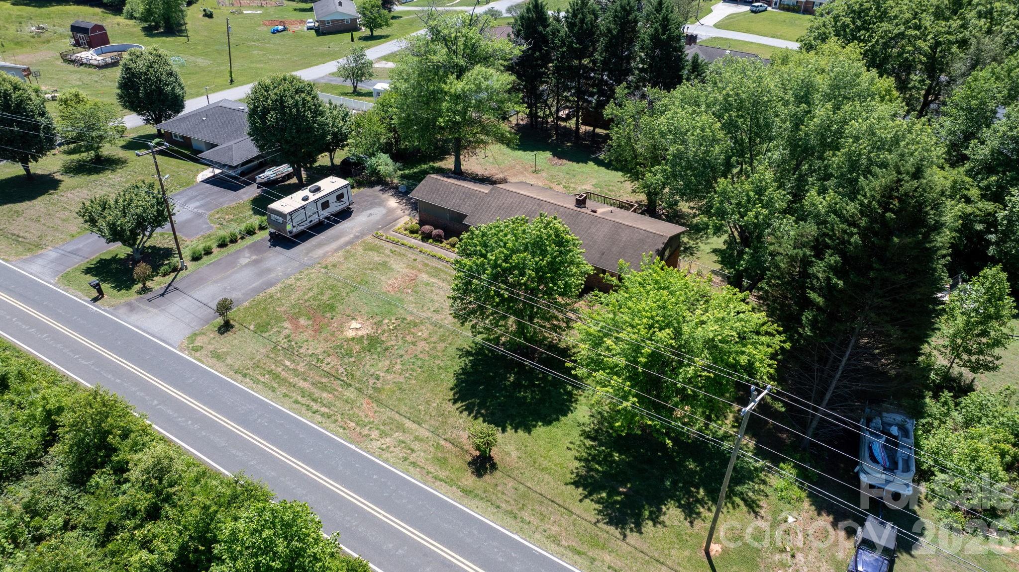 1328 Amherst Road Morganton, NC 28655 - Photo 34 of 39