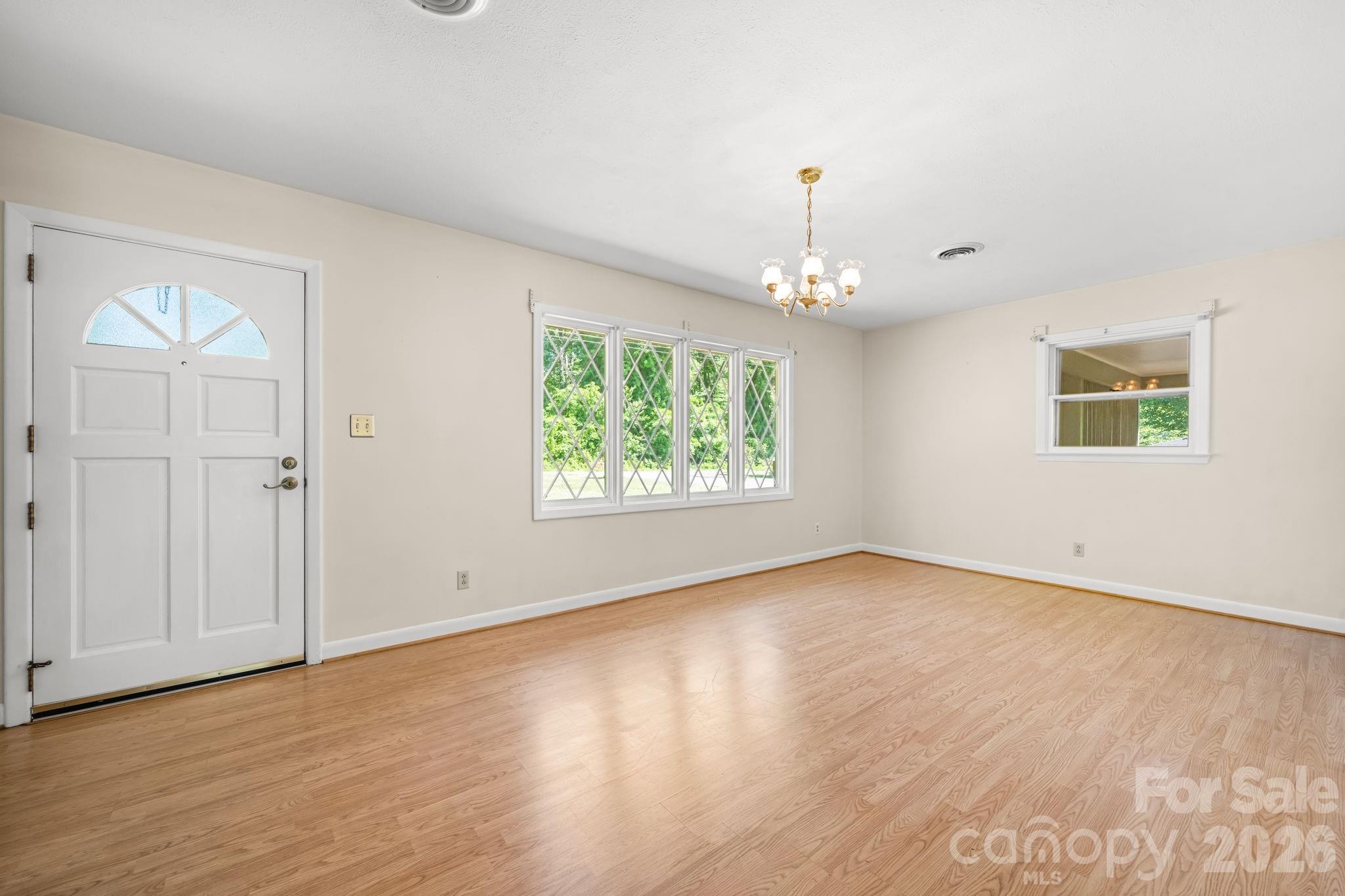 1328 Amherst Road Morganton, NC 28655 - Photo 4 of 39