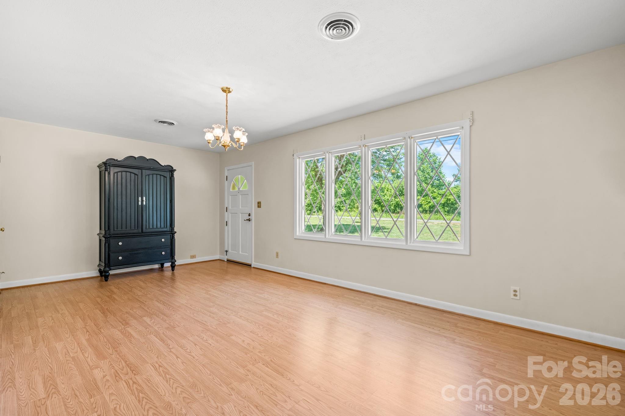 1328 Amherst Road Morganton, NC 28655 - Photo 5 of 39