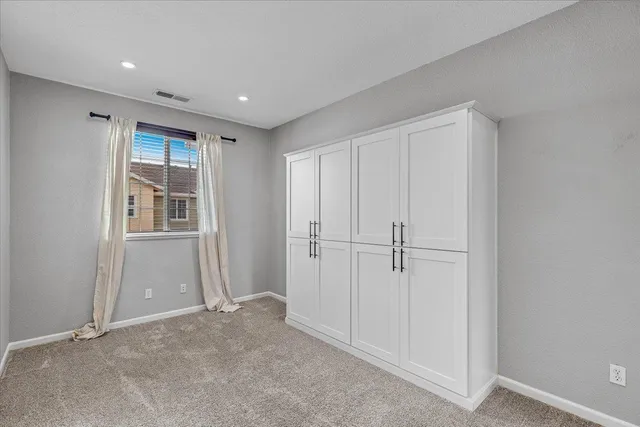 $399,900 | 575 Wild Stallion Drive, Unit 15, Oakdale, CA 95361