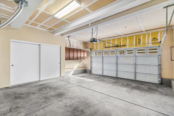 $399,900 | 575 Wild Stallion Drive, Unit 15, Oakdale, CA 95361