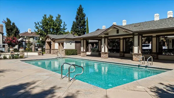 $399,900 | 575 Wild Stallion Drive, Unit 15, Oakdale, CA 95361