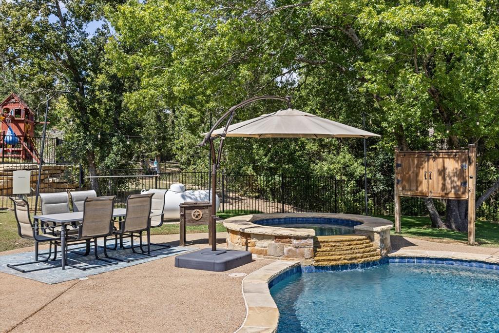 3868 Legend Trail Granbury, TX 76049 - Photo 36 of 39