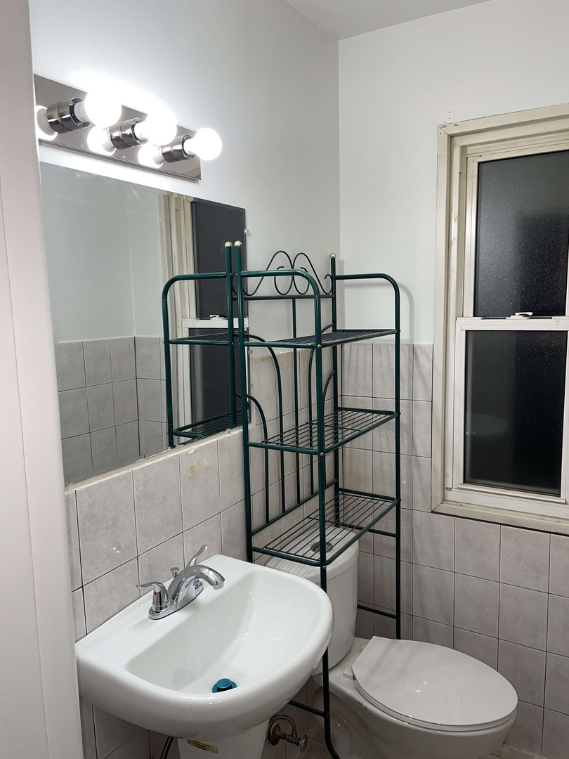 10071 Frontage Road, Unit E Skokie, IL 60077 - Photo 22 of 32