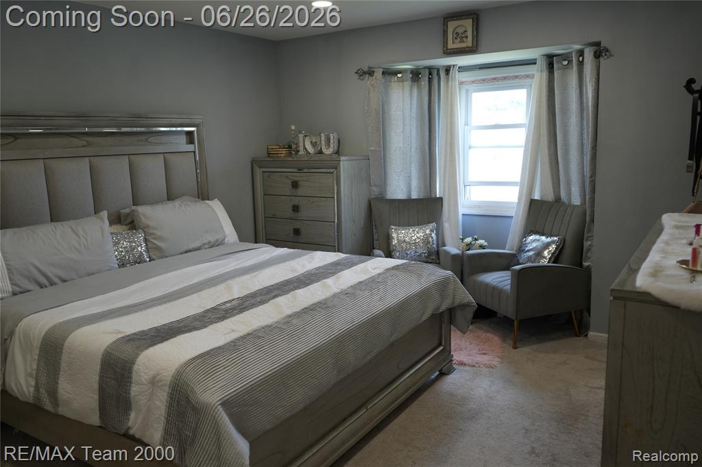 6426 Chase Road Dearborn, MI 48126 - Photo 12 of 35