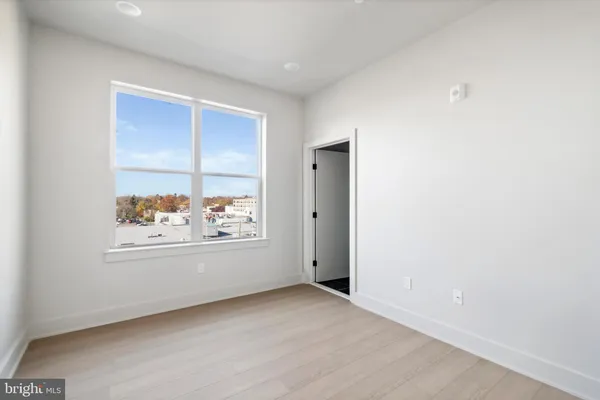 $1,950 | 5521 Wayne Avenue, Unit 601, Philadelphia, PA 19144