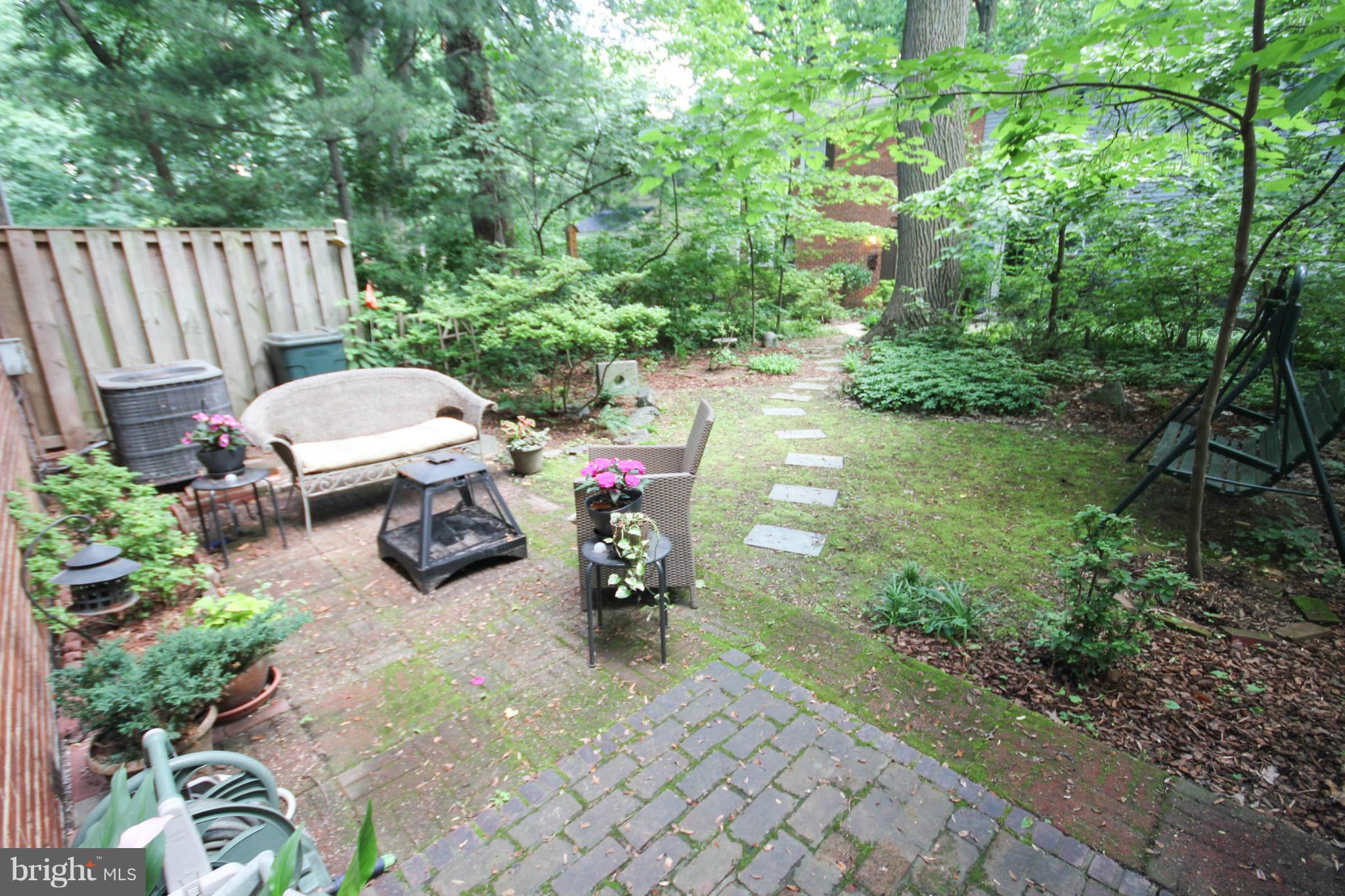 8530 Geren Road, Unit 173 Silver Spring, MD 20901 - Photo 24 of 26 Exterior (Rear)