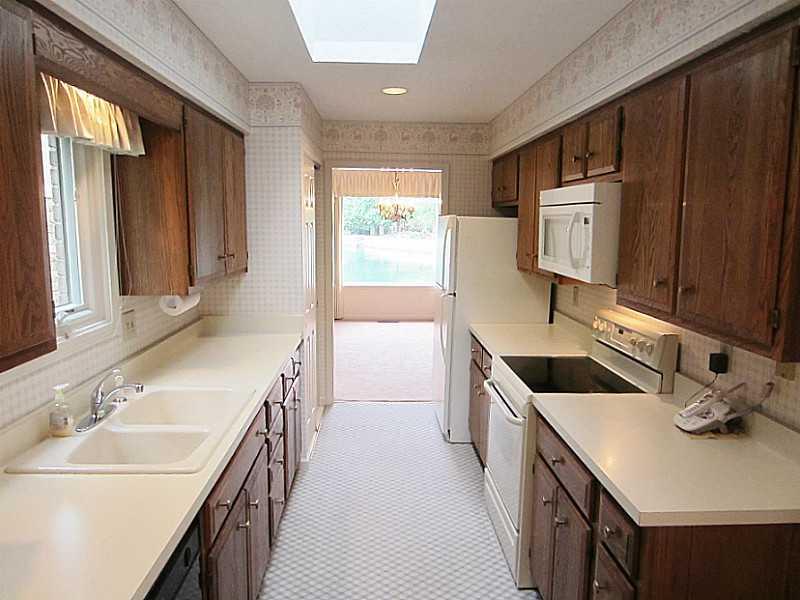 7456 Longleat Road Indianapolis, IN 46240 - Photo 11 of 24 Gallery Image 11
