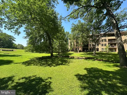 $495,000 | 5809 Edson Lane, Unit 103, North Bethesda, MD 20852