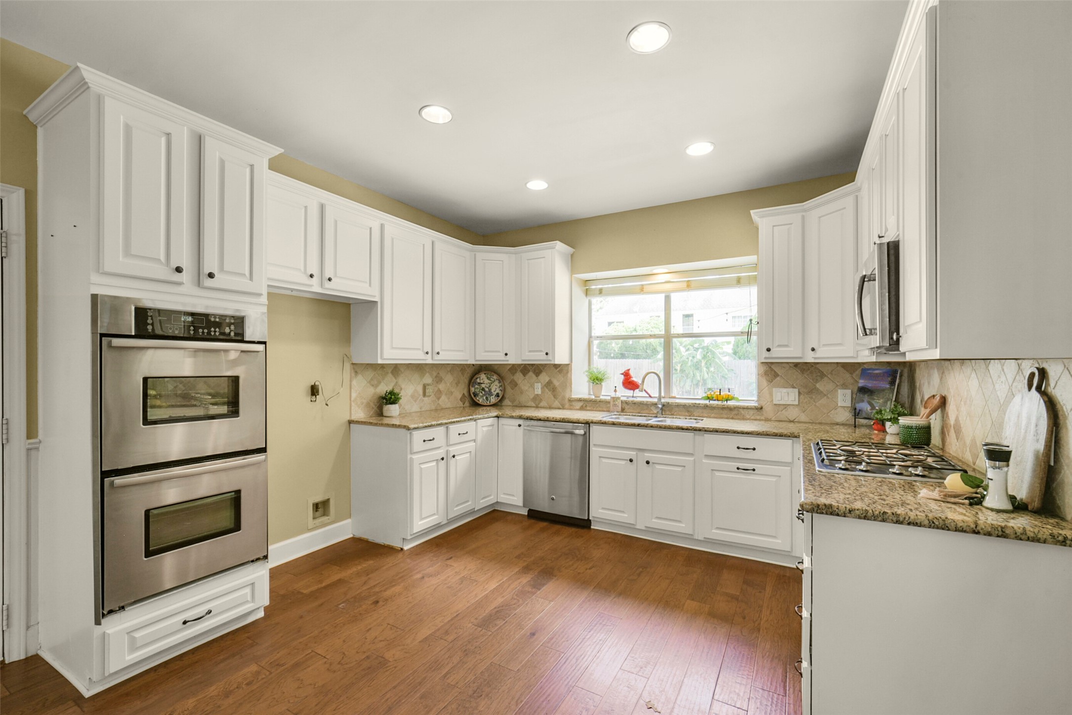 10402 Wagon Trail Road Houston, TX 77064 - Photo 8 of 47