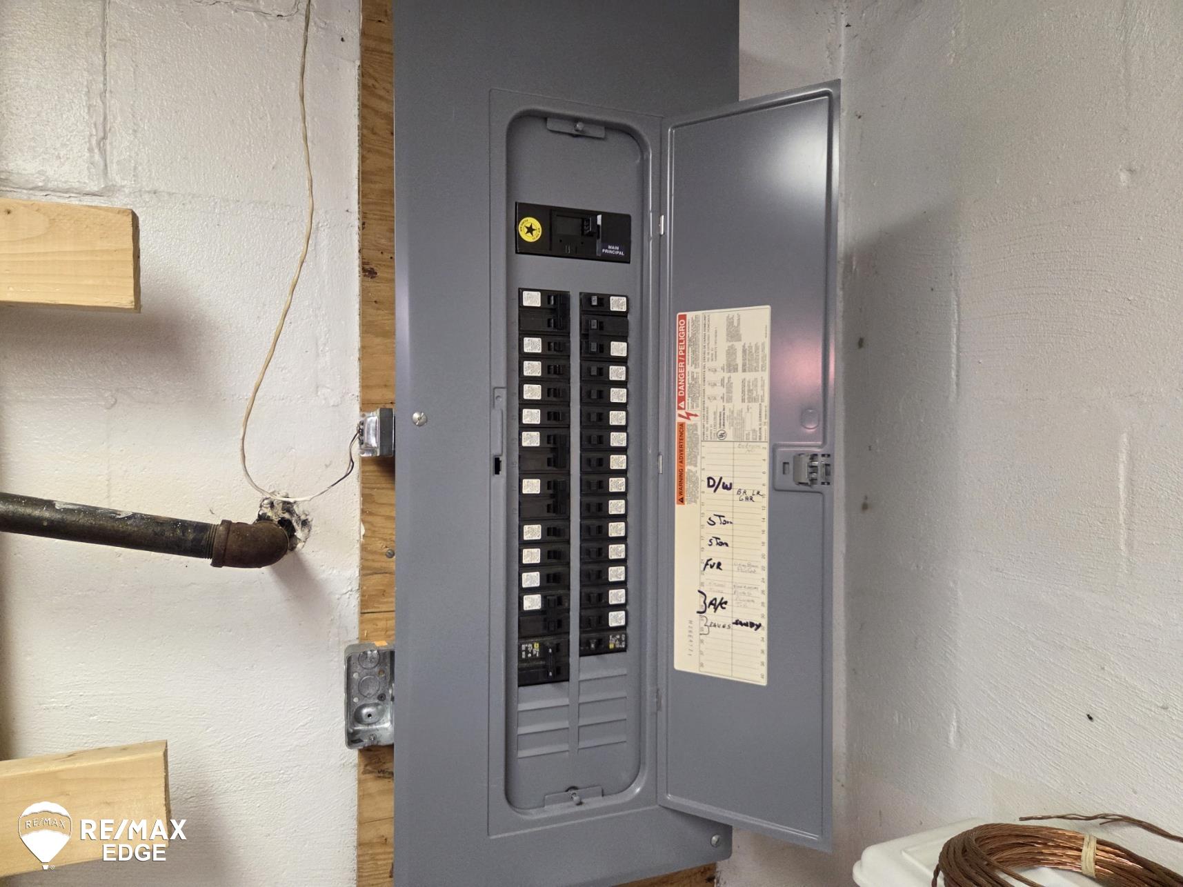 14020 North Road Fenton, MI 48430 - Photo 47 of 52 Electric Panel