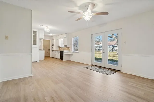 $275,000 | 852 West Redbud Drive, Hurst, TX 76053