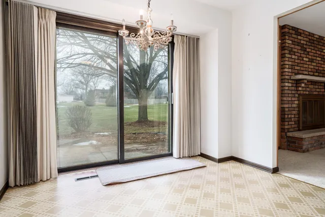 $275,000 | 8169 Clockview Road, Rockford, IL 61108