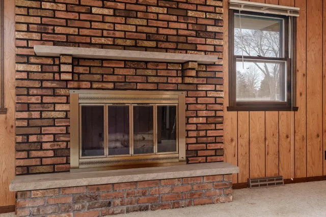 $275,000 | 8169 Clockview Road, Rockford, IL 61108