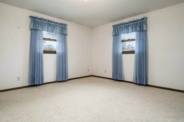 $275,000 | 8169 Clockview Road, Rockford, IL 61108