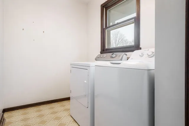 $275,000 | 8169 Clockview Road, Rockford, IL 61108