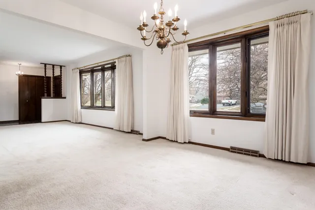 $275,000 | 8169 Clockview Road, Rockford, IL 61108