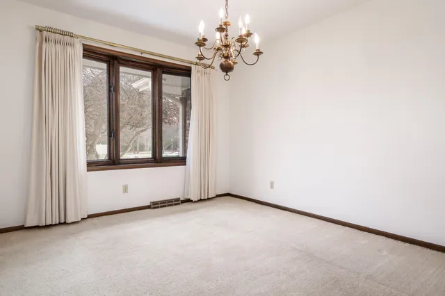 $275,000 | 8169 Clockview Road, Rockford, IL 61108