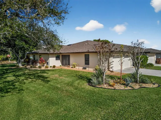 $464,900 | 3641 Glen Eagle Drive, Unit 12D, Sarasota, FL 34238